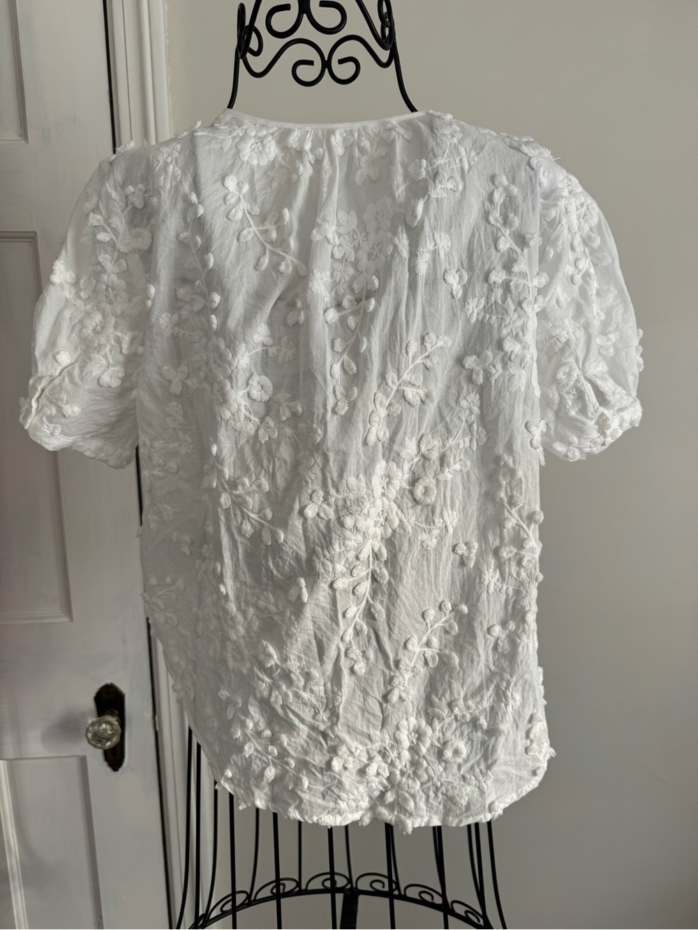 Chelsea & Theodore White Embroidered Button-Front Blouse - Picture 6 of 8